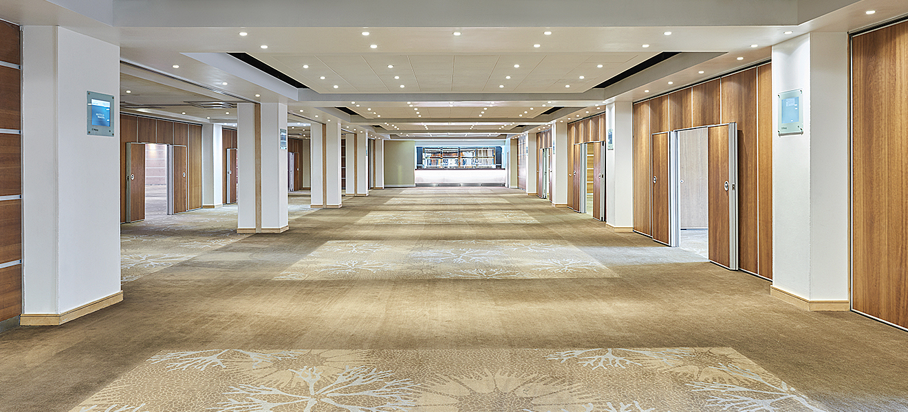 Novotel London West
