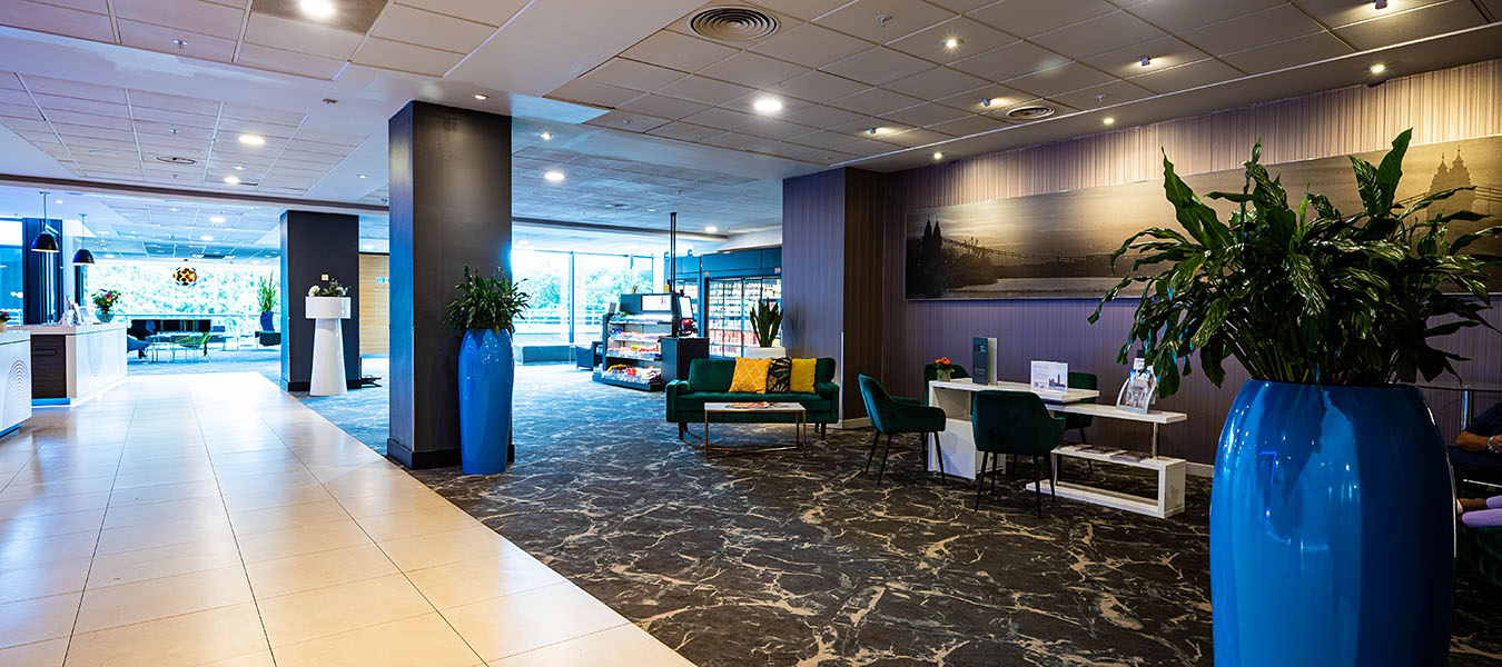 Novotel London West