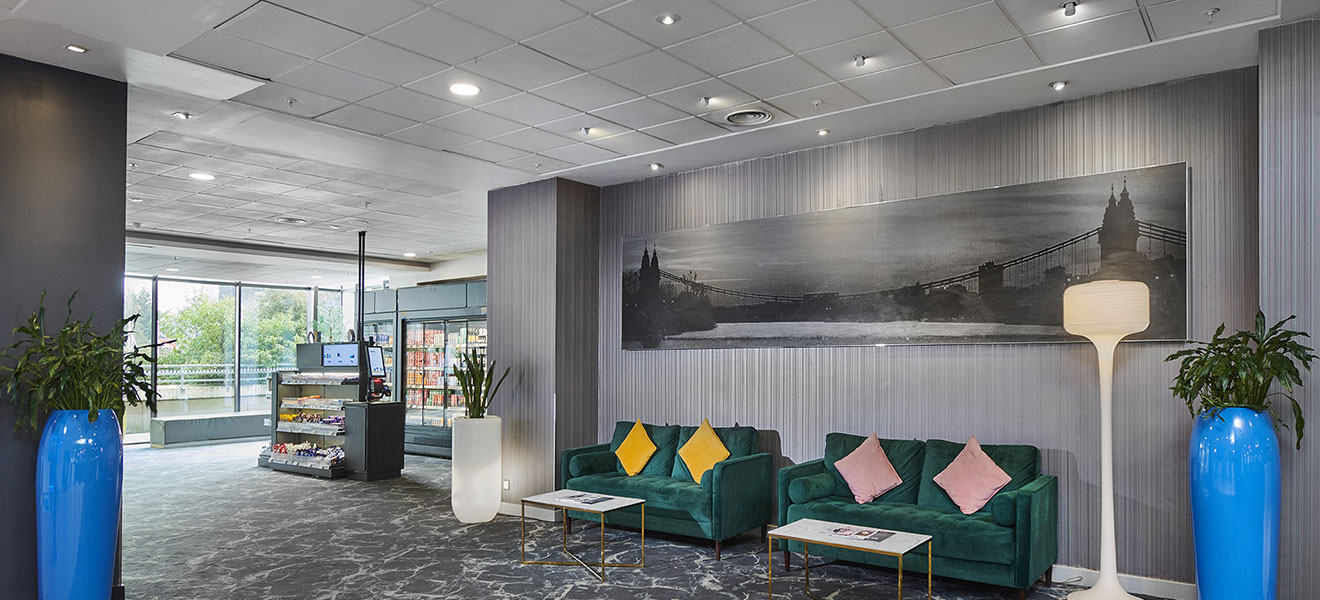 Novotel London West